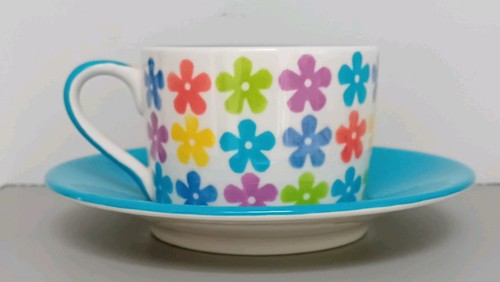 Whittard cup saucer daisy - &,