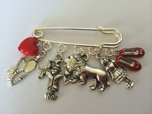 Wizard oz kilt pin - oz,