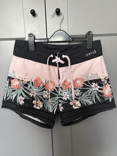 Women animal board shorts - board,