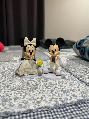 Mickey mouse figurine - mickey,