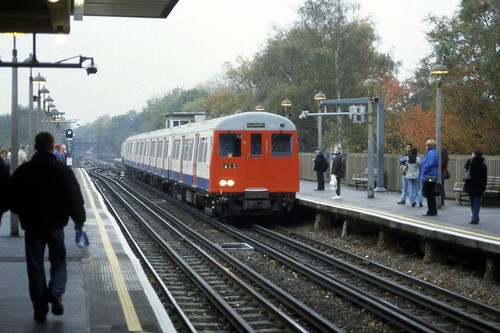 London underground 1960 stock - london,