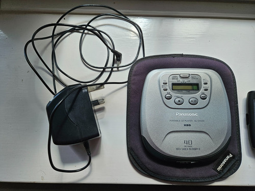 Panasonic portable player - cd,