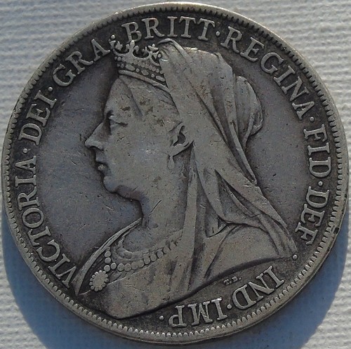 1900 queen victoria - old, veiled