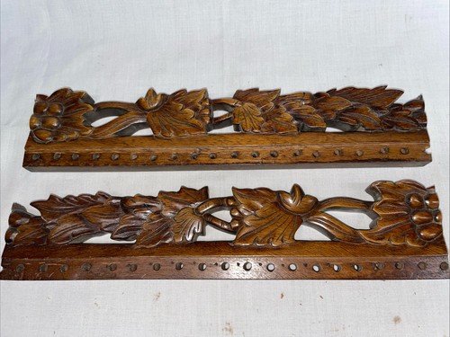 Carved panels pediment - carved,