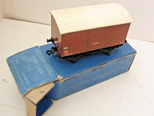 HORNBY DUBLO (3 RAIL) D1 (32035)  NE FISH VAN - 168975  (BOXED) - VG CONDITION