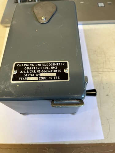 Dosimeter charging unit quartz - dosimeter,
