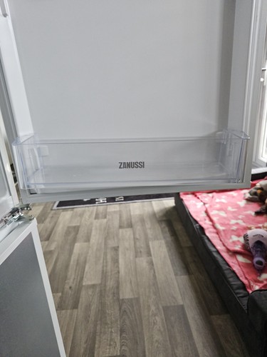 Zanussi fridge freezer door - freezer,