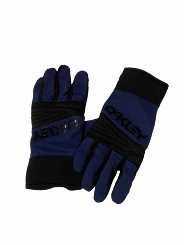 Oakley gloves streetwear