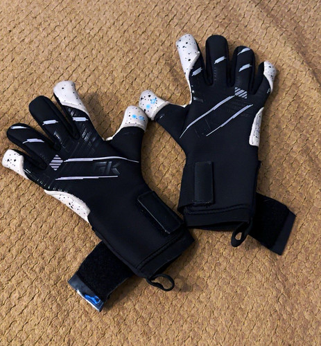 Saver football goalkeeper - gk,
