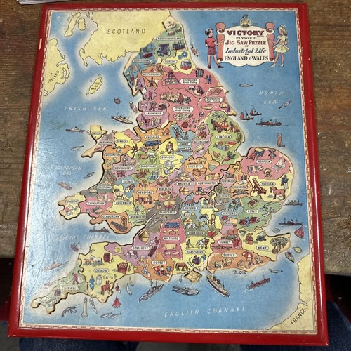 Vintage wooden victory jigsaw - wooden,