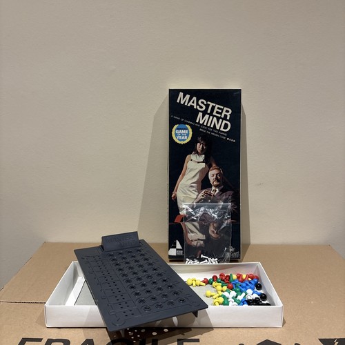 Vintage mastermind board game - board,
