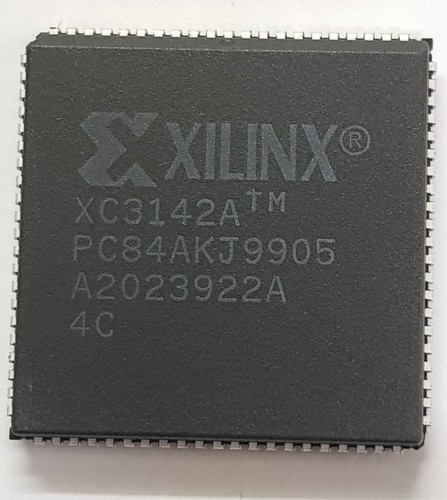Xilinx xc3142a pc84 - ,