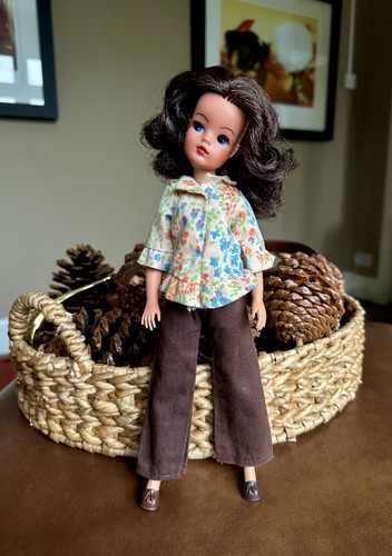 Hard head sindy - head, doll