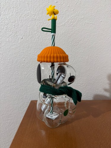 Snoopy starbucks peanuts - snoopy,