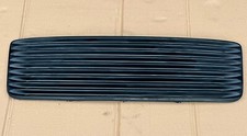 PORSCHE 993 REAR SPOILER GRILL