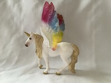 Schleich Bayala Rainbow Pegasus Unicorn Stallion Horse Gold Glitter Rainbow Wing
