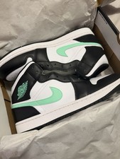 Nike Air Jordan 1 Mid, Size Uk