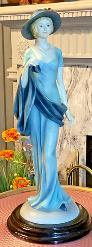 Leonardo collection figurine - leonardo,