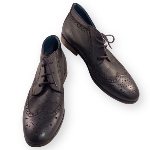 Taylor wright brogue boots - &,