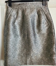 Ladies H&M gold metallic skirt
