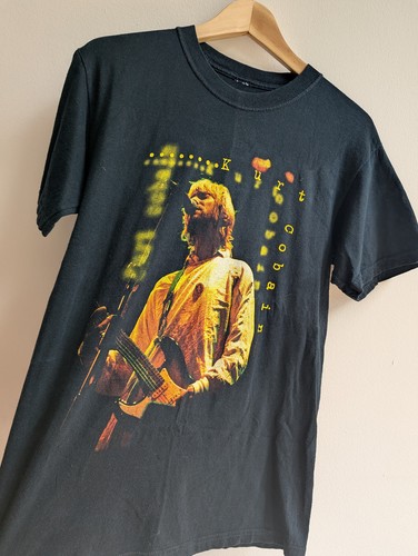 Kurt cobain 2000 vintage - cobain, 2000's