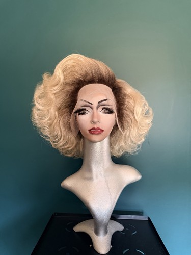 Drag queens blonde - queens,