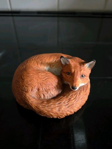 Ansley fine porcelian curled - porcelian,