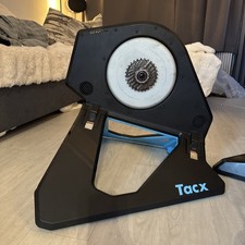 Tacx Neo 2T Smart Trainer – Direct Drive, Bluetooth/ANT+ (No Charger)
