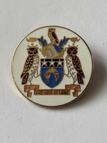 Leeds old badge - leeds, badge.