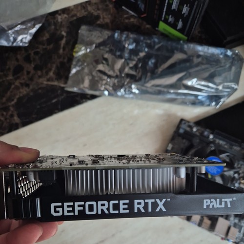 Rtx 3050 8gb - 8gb., intel