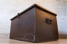 19th Century Pine Blanket/Toy Box In Original Paint (Initial T.B. & Horse Inside