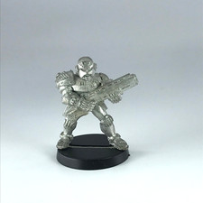Adeptus Arbites with Shotgun -