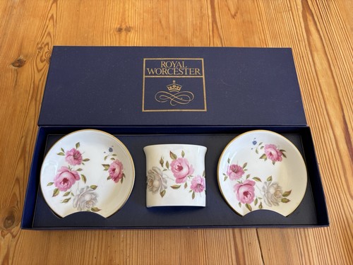 Royal worcester marissa 3 - worcester,