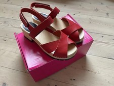 Swedish Hasbeens Cross Tracta