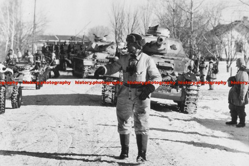 F002424 ww2 tanks - f002424,