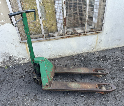 Green manual pallet - green,