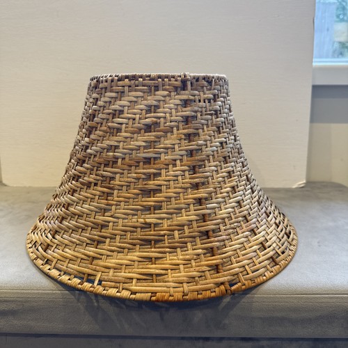 Large vintage woven wicker - large,