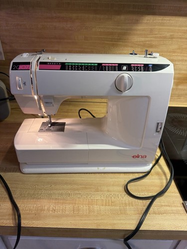Elna type 2007 mechanical - type,