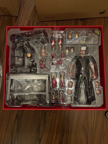Hot toys tony - hot, iron