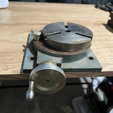 ROTARY TABLE 4 1/4 INCH FOR  MILLING