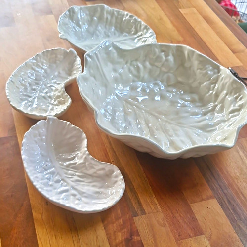 White glossy ceramic - white,