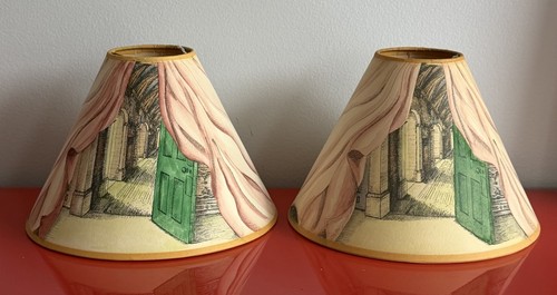 Pictorial lampshade matched - pictorial,