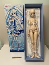 VOLKS Dollfie Dream DD Snow