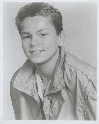 River phoenix - river,