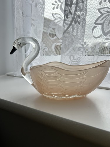 Vintage pink glass swan - glass,