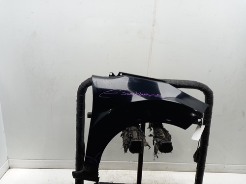 Ford fiesta right front - front, wing
