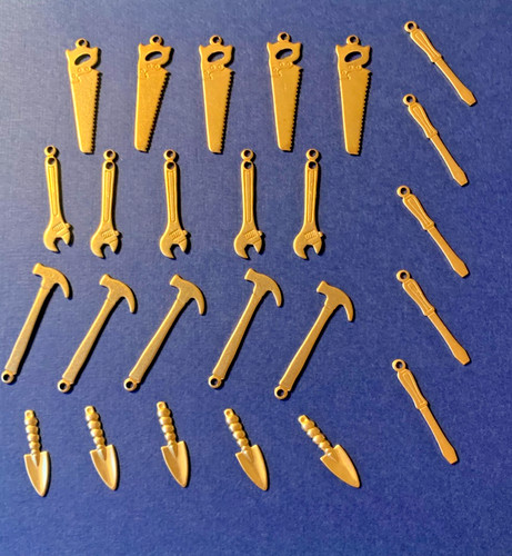 Golden metal tool charms - 25,