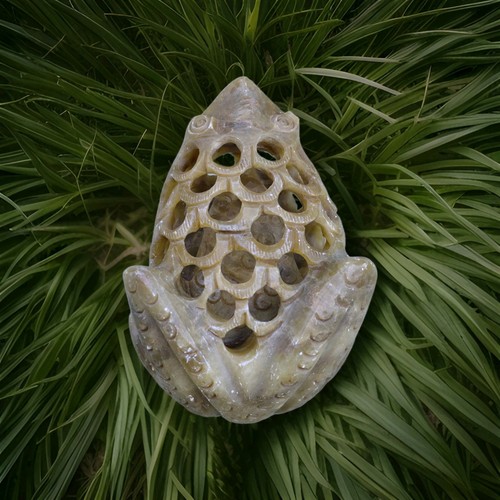 Large carved soapstone - large, frog