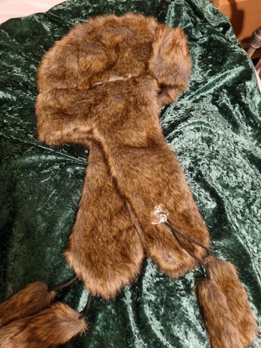 London hats faux - faux, fur