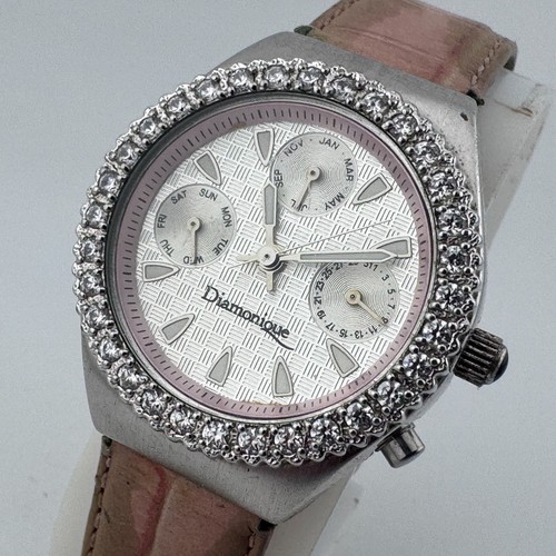 Vtg diamonique quartz watch - quartz,